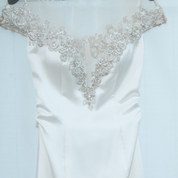 Stephen Yearick Wedding Dress - Picture 7 of 7